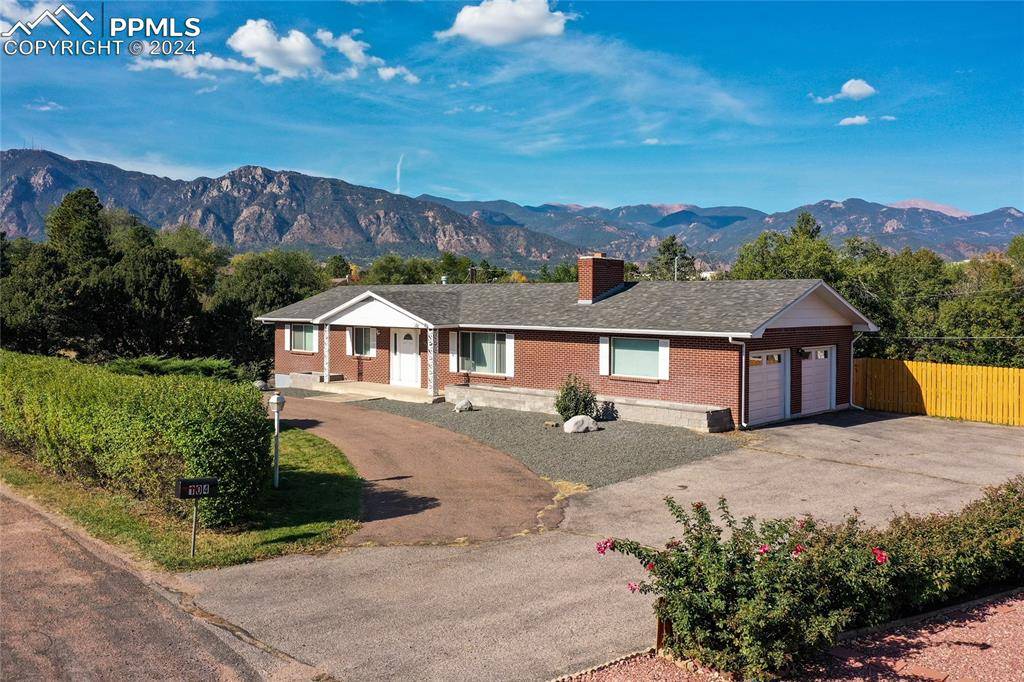 Colorado Springs, CO 80906,104 Chamberlin AVE