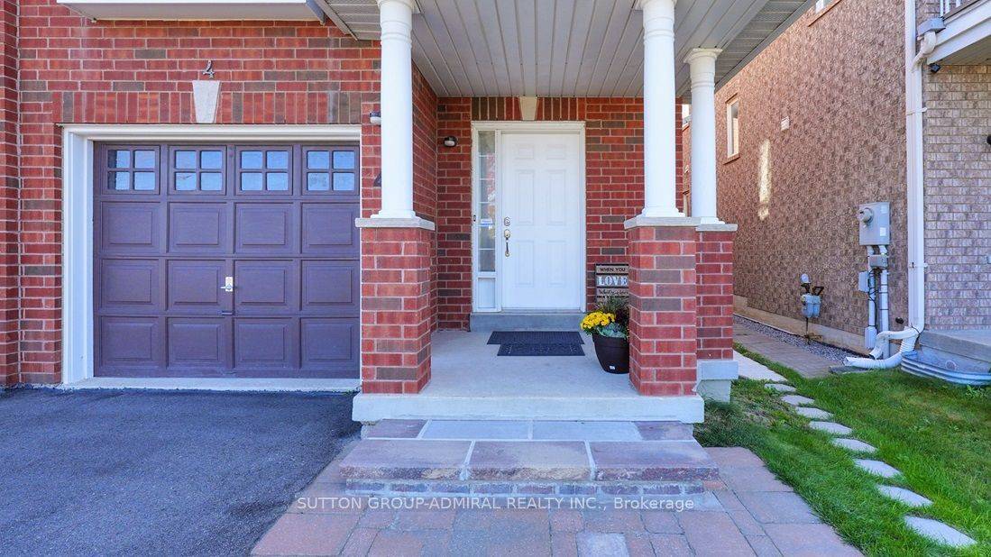 Richmond Hill, ON L4S 2X4,4 Old Orchard CRES