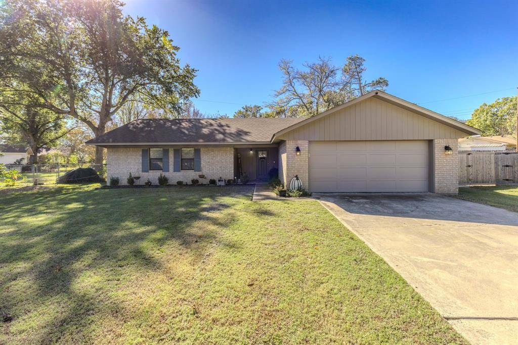 Sulphur Springs, TX 75482,945 Forrest Lane