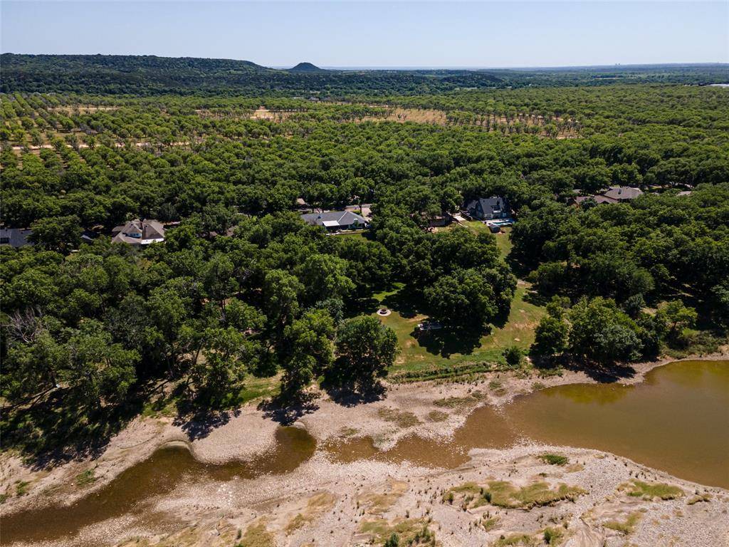 Granbury, TX 76049,8516 Ravenswood Road