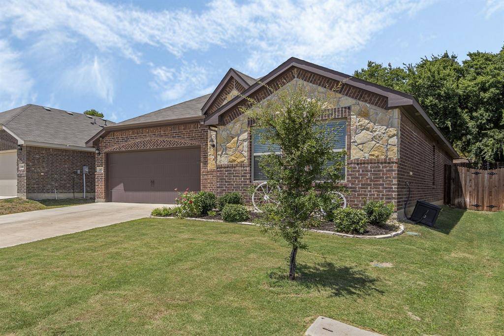 Justin, TX 76247,207 High Point Way