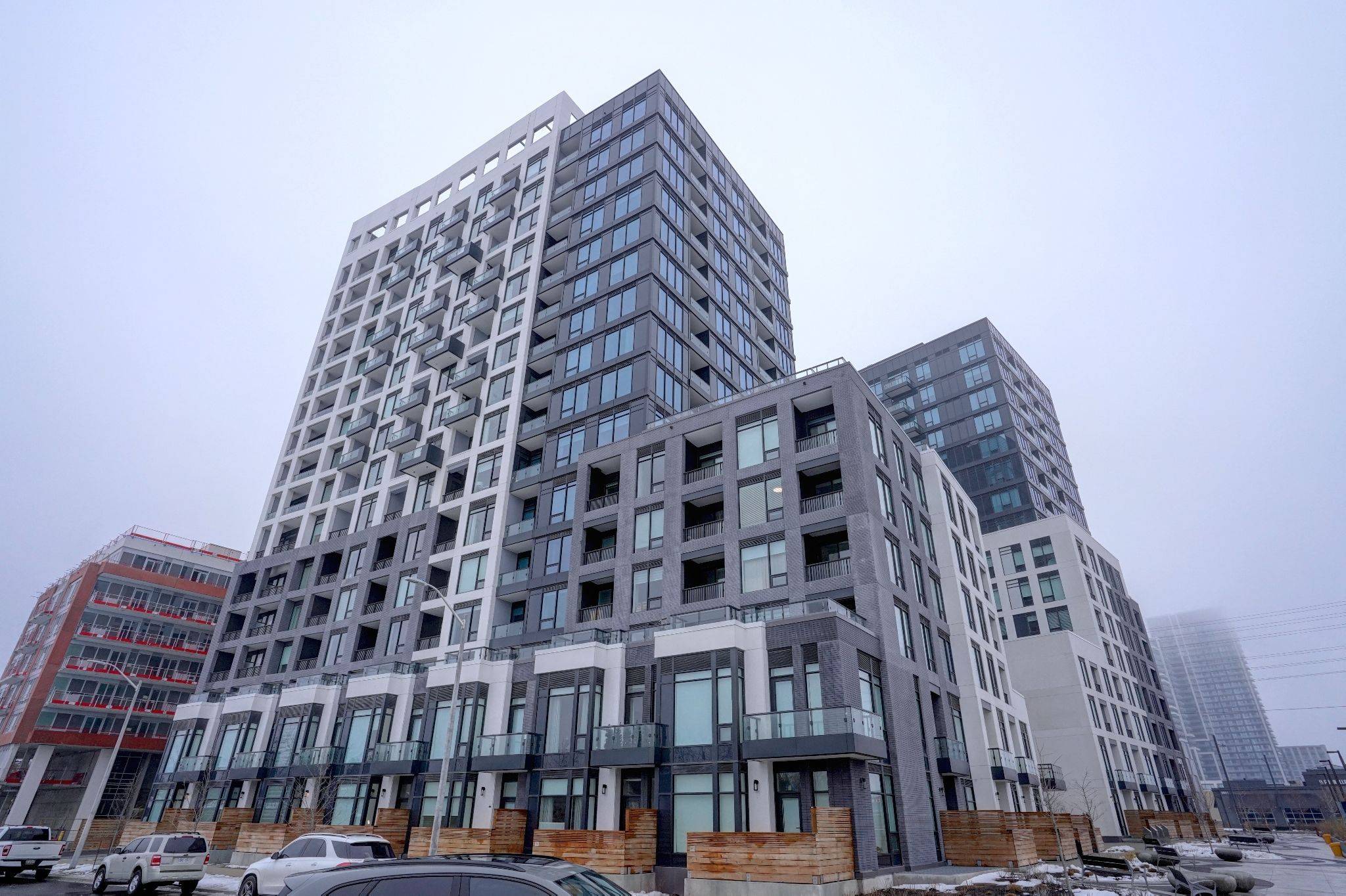 Richmond Hill, ON L4C 5T6,3 Rosewater ST #117-A