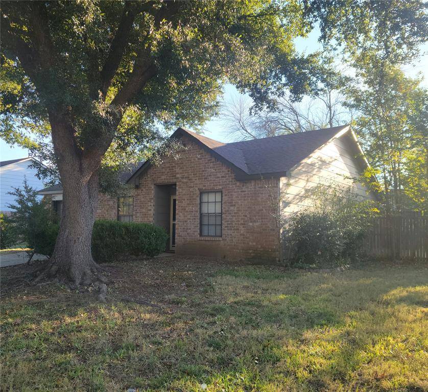 Burleson, TX 76028,805 Pine Mountain Drive