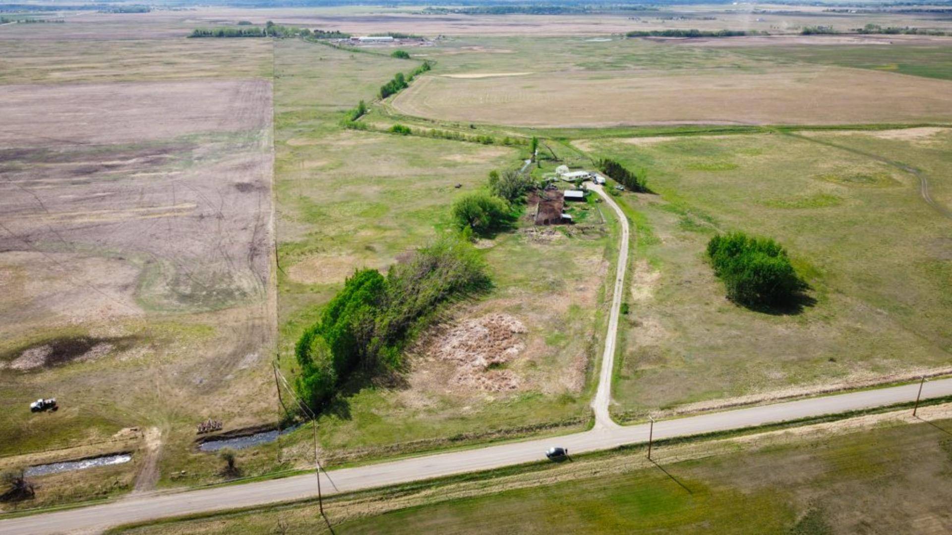 Rural Rocky View County, AB T1X 2H9,240141 Range Road 274