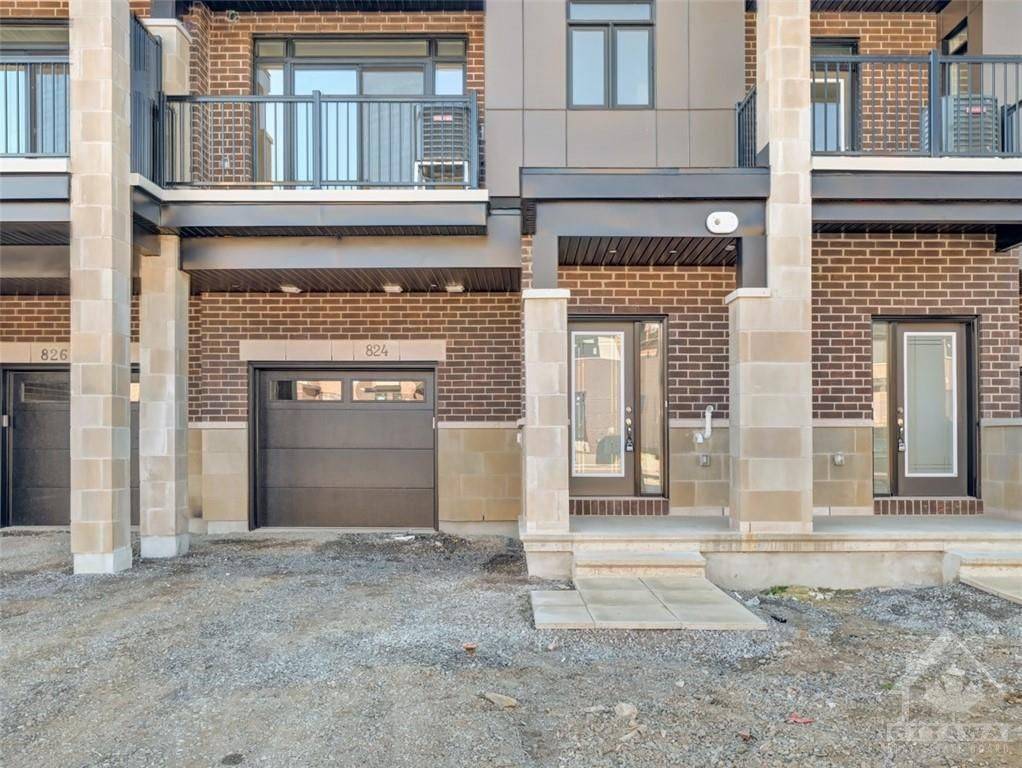 Kanata, ON K2S 0J7,824 ANCIANO CRES