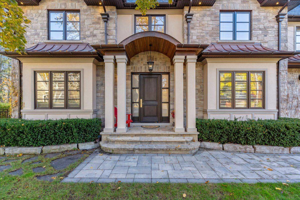 Oakville, ON L6K 2L8,122 Sybella DR