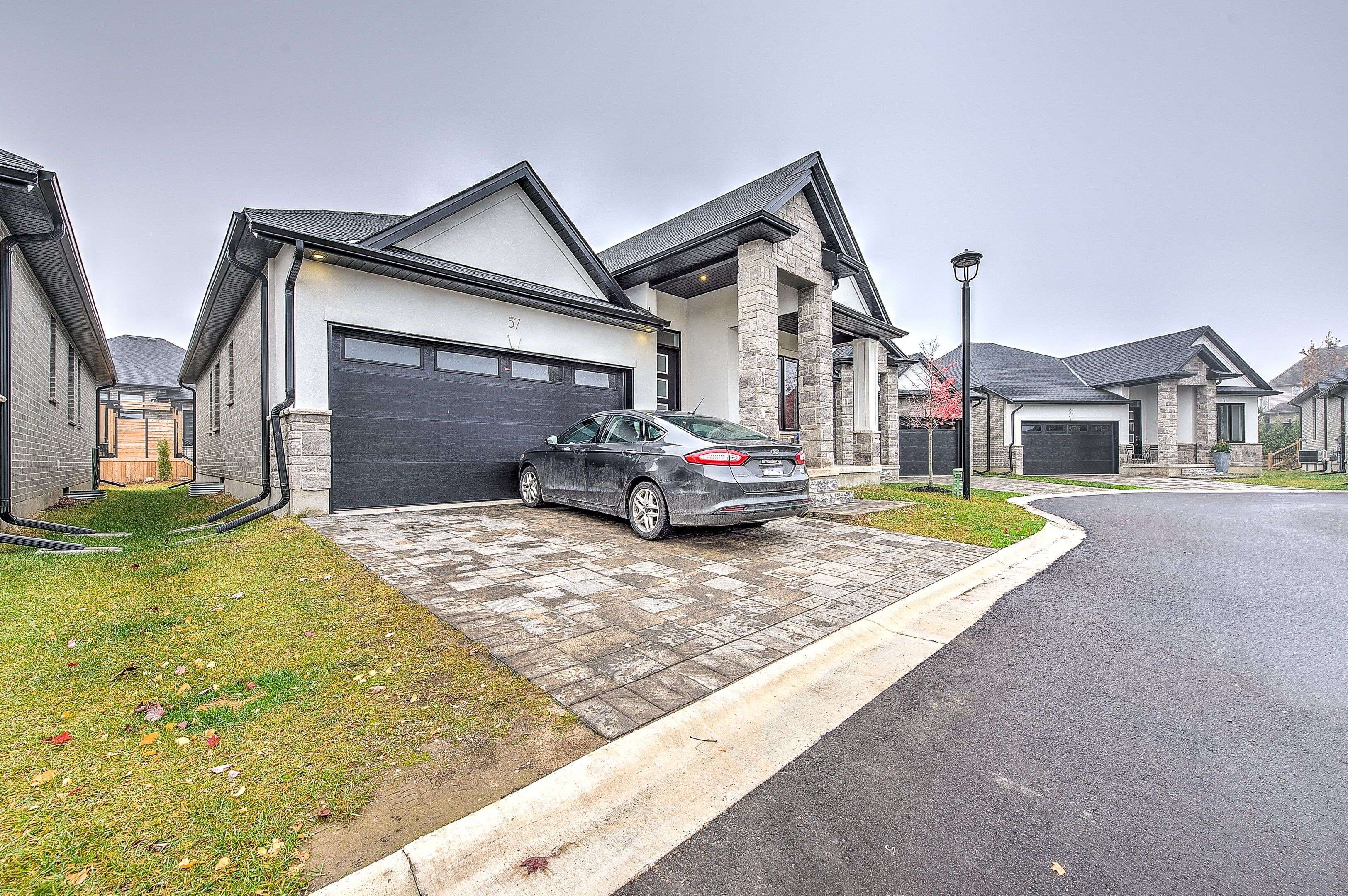 London, ON N6P 0B2,6990 CLAYTON WALK #57