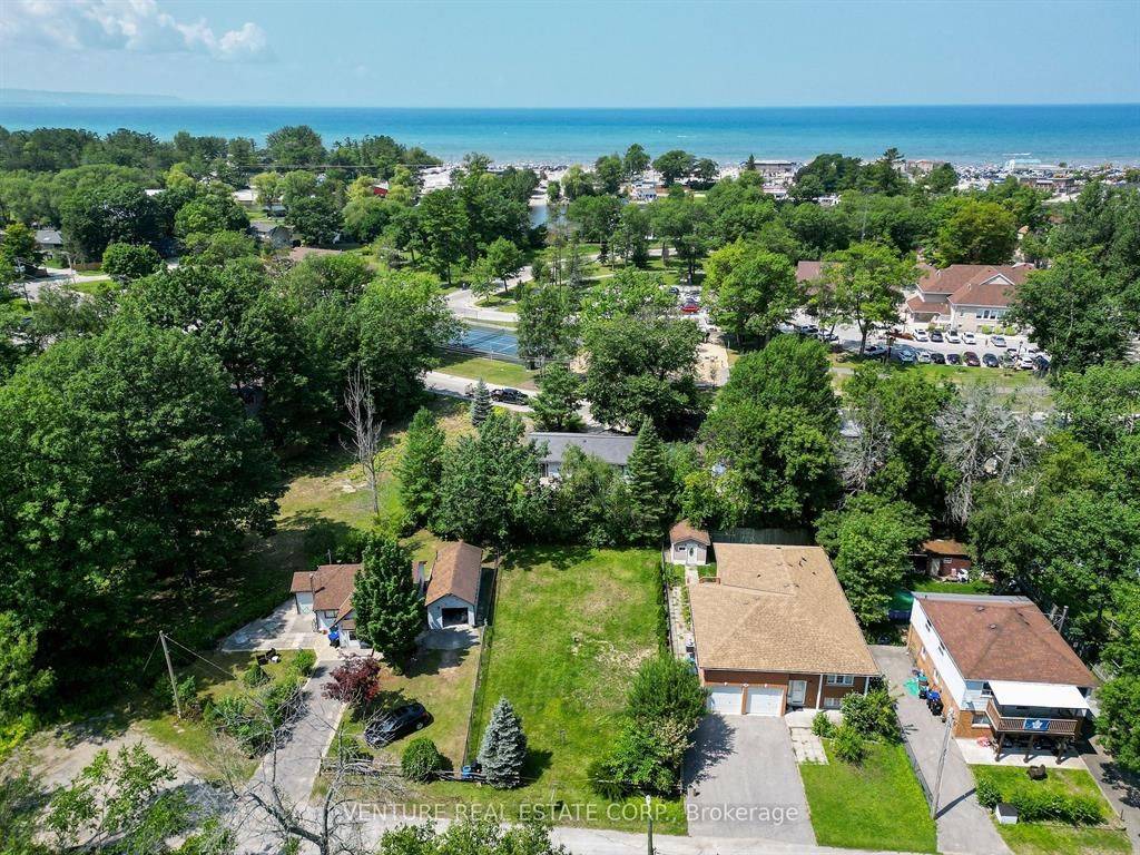 Wasaga Beach, ON L9Z 2K4,74 Forest AVE