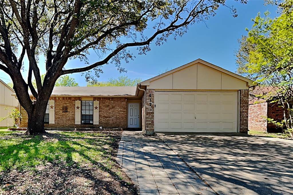 Mansfield, TX 76063,612 Live Oak Drive