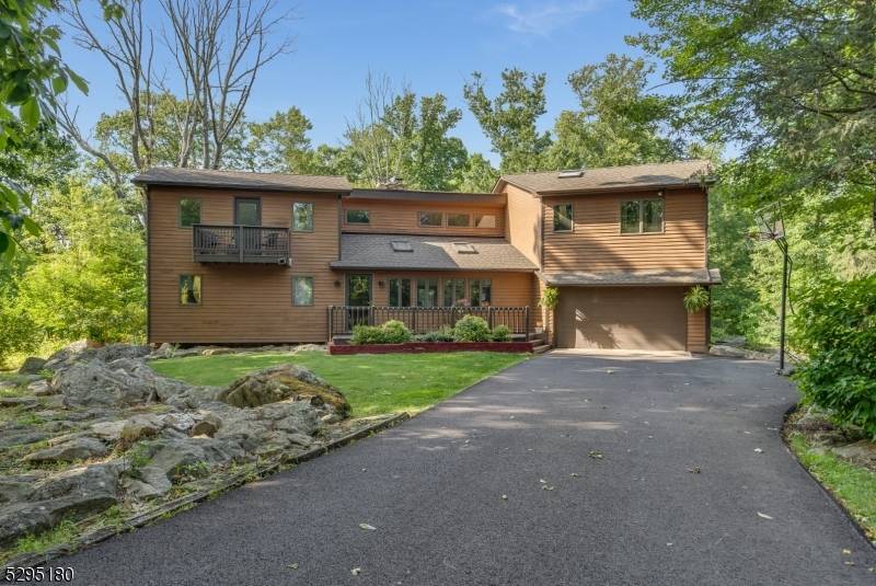 Lebanon Twp., NJ 08826,12 Symonds Ln