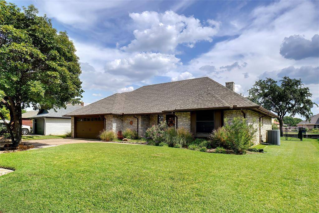 Granbury, TX 76048,1111 Canvasback Drive