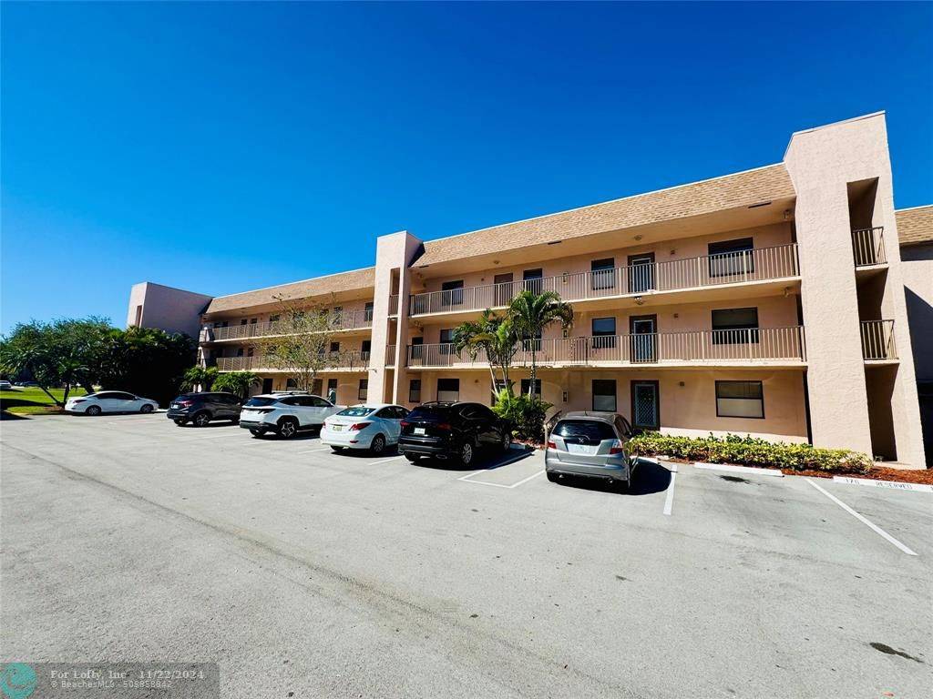 Sunrise, FL 33322,10130 Sunrise Lakes Blvd  #301