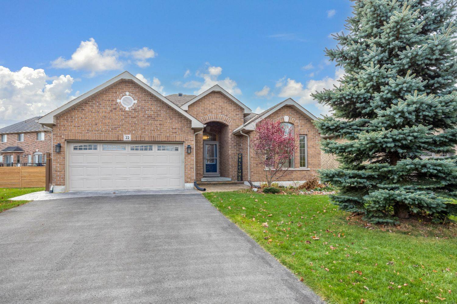 Belleville, ON K8P 0B9,22 Lavender PL