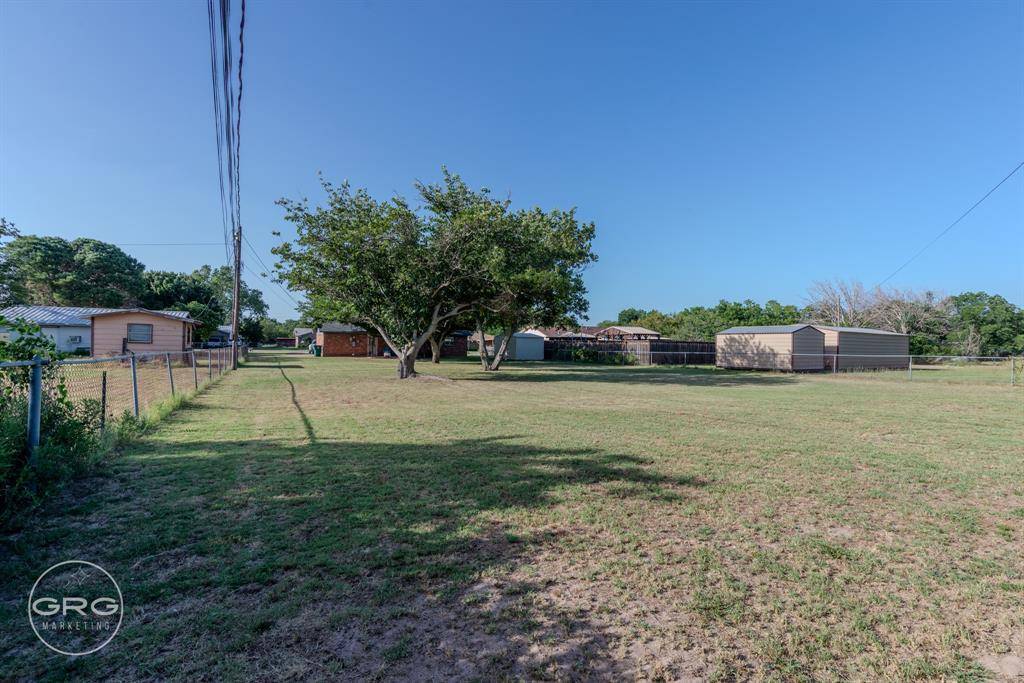 Clyde, TX 79510,205 Sandy Lane