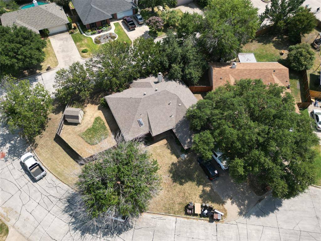 Burleson, TX 76028,821 Glenwick Court