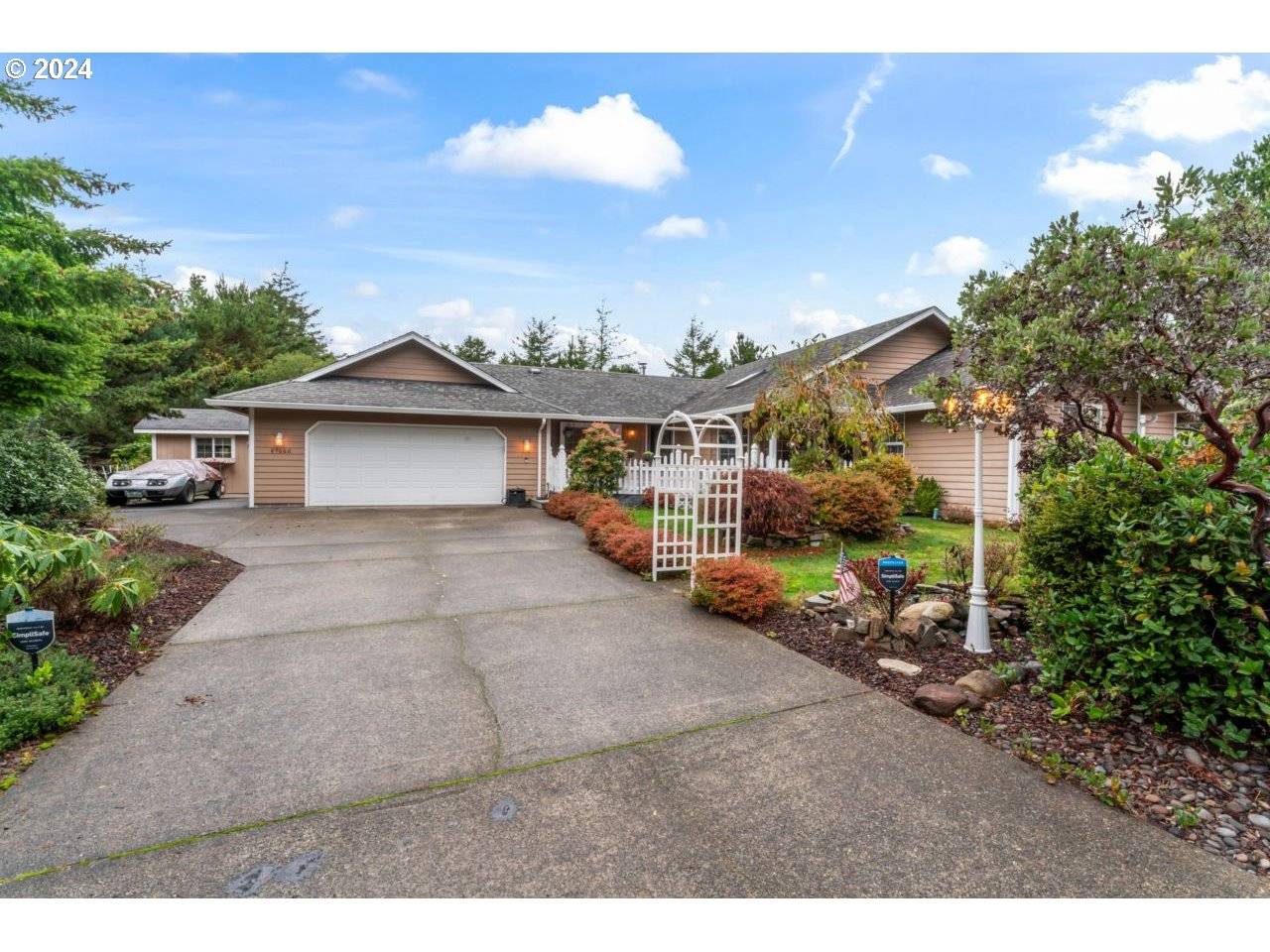 Florence, OR 97439,87660 WOODMERE WEST