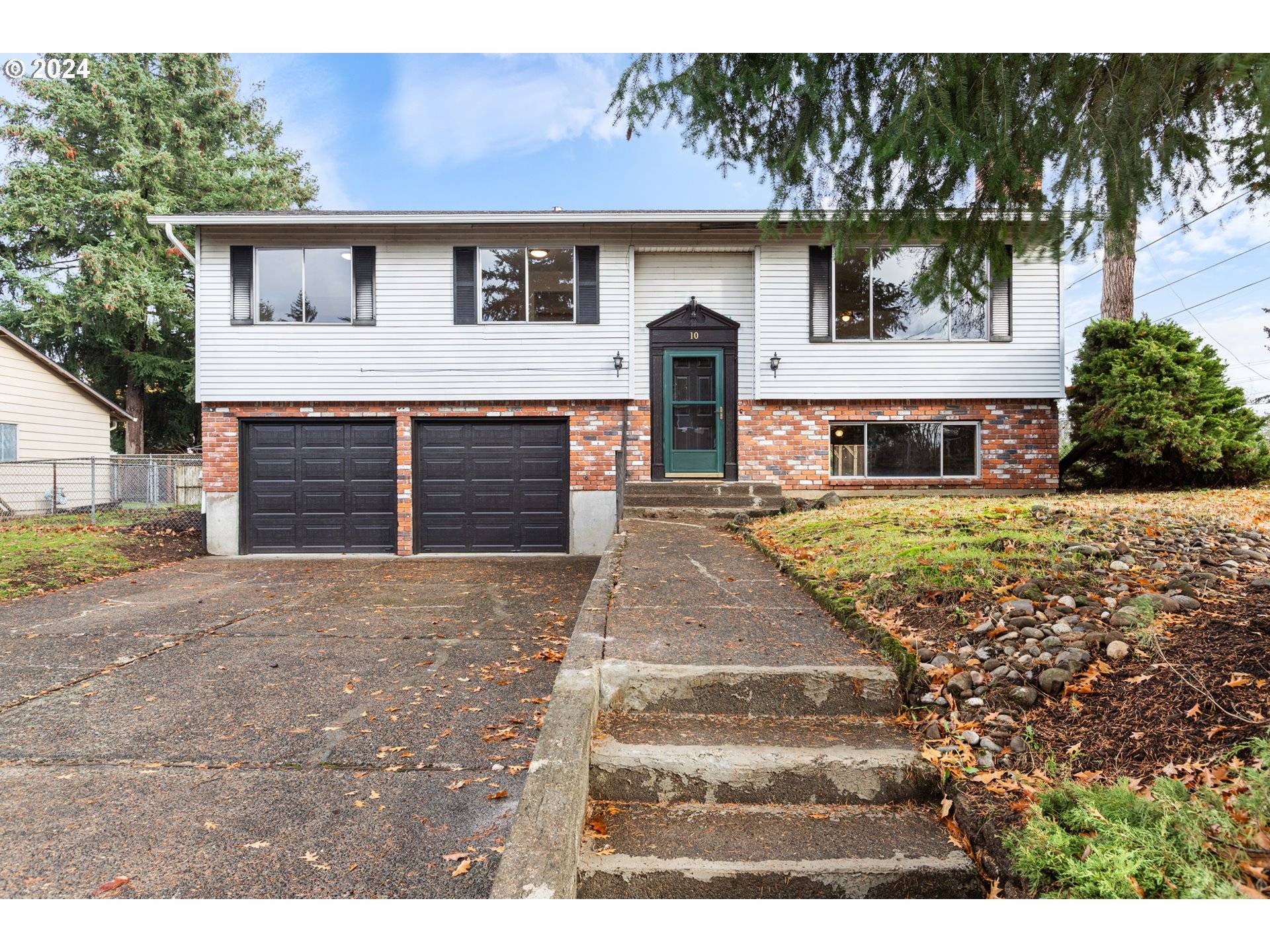 Portland, OR 97220,10 NE 113TH PL