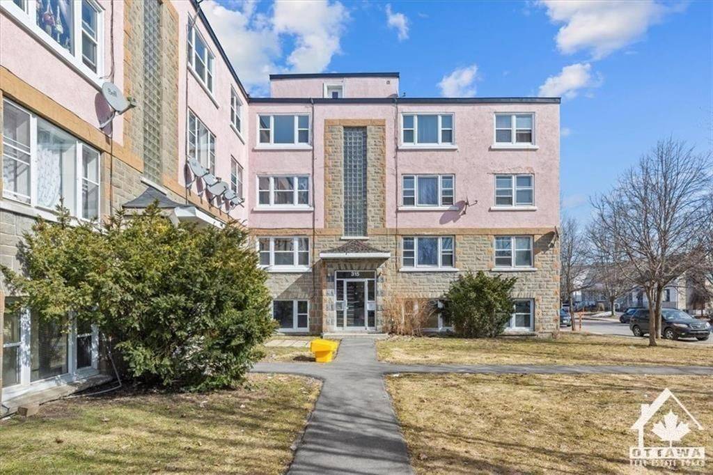 Vanier And Kingsview Park, ON K1L 6L4,315 BLAKE BLVD #4