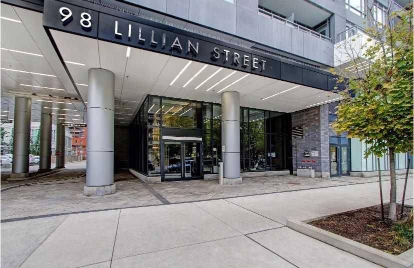 Toronto C10, ON M4S 0A5,98 Lillian ST #1513