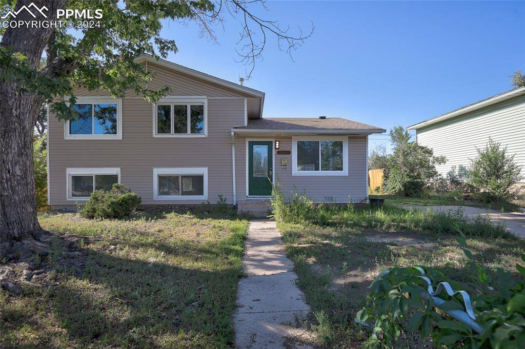 Colorado Springs, CO 80910,2611 Carlsbad DR