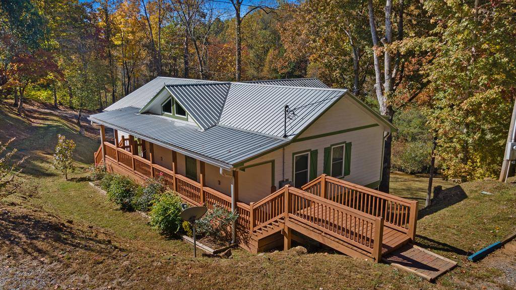 Hiawassee, GA 30546,1621 Bearmeat Creek Road