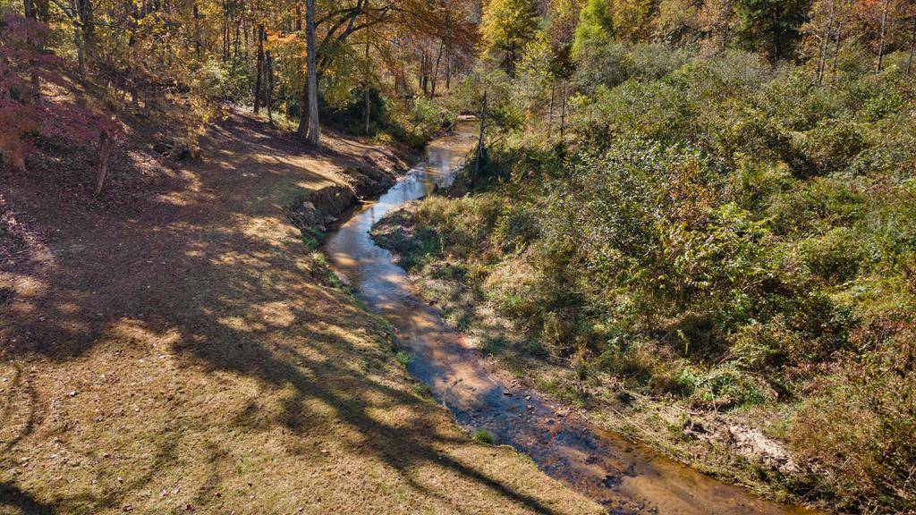 Hiawassee, GA 30546,1621 Bearmeat Creek Road