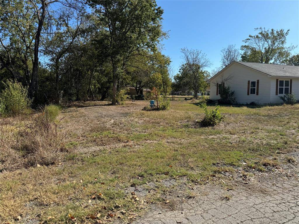 Kerens, TX 75144,103 S Alma Avenue