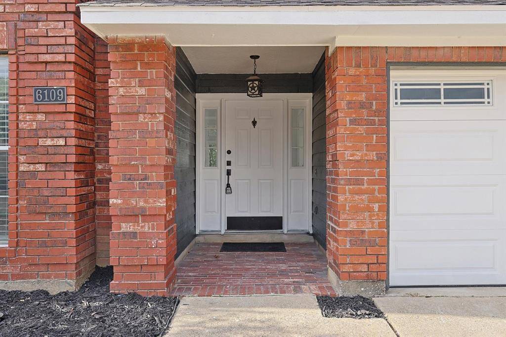 Rowlett, TX 75089,6109 Covington Drive