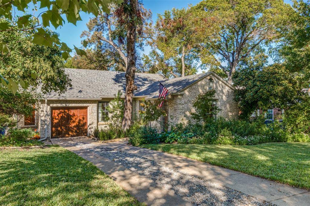 Dallas, TX 75223,6935 Santa Monica Drive