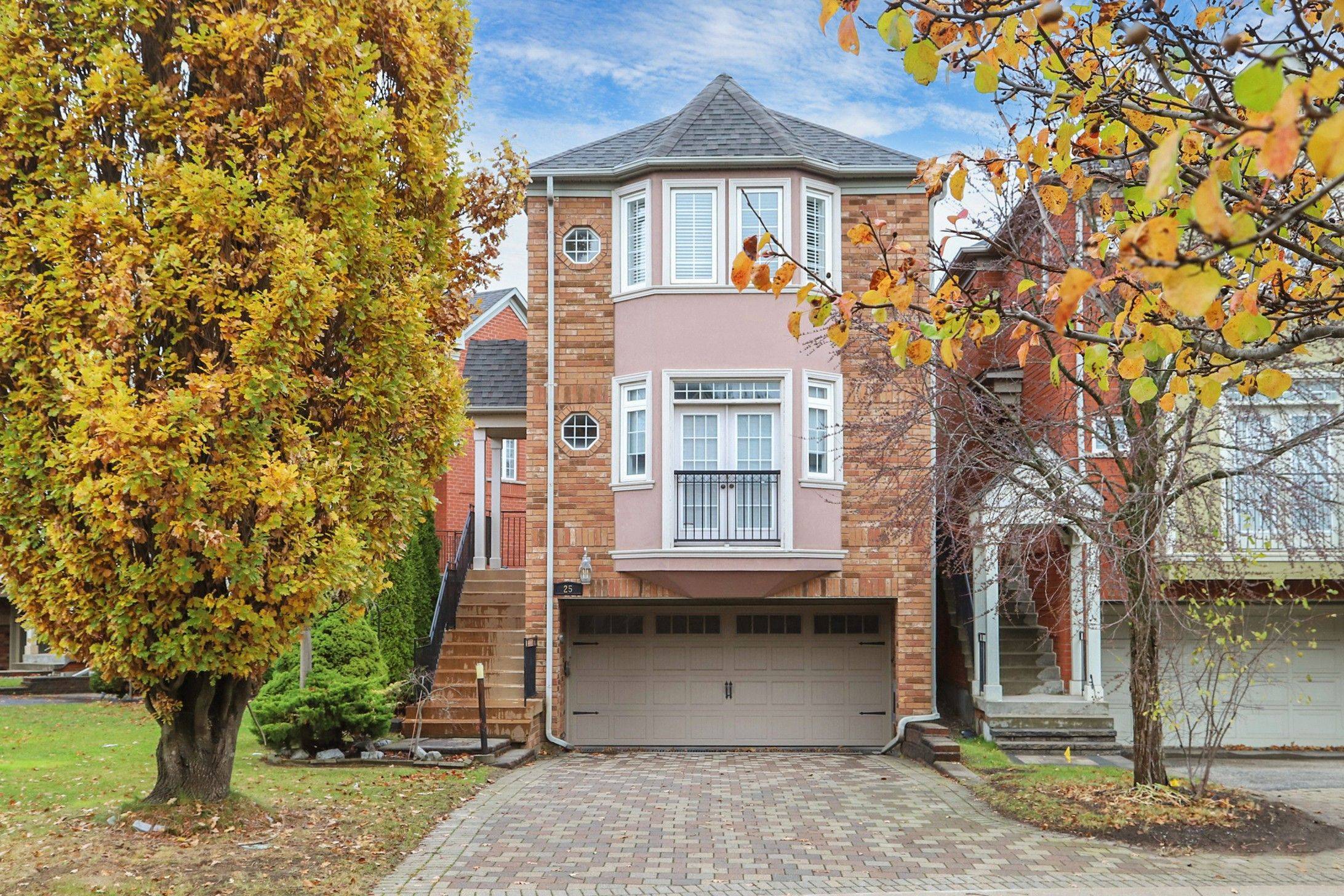 Markham, ON L3R 4G6,25 Crispin CT