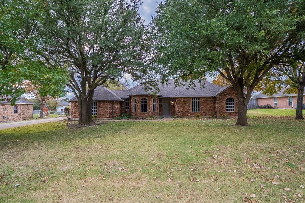 Red Oak, TX 75154,921 Country Creek Lane