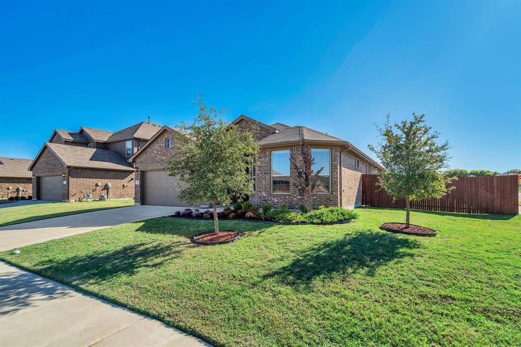 Saginaw, TX 76131,553 Lindisfarne Lane