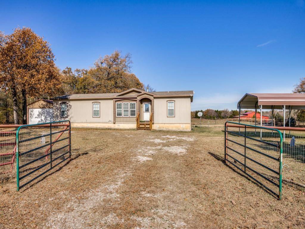 Valley View, TX 76272,601 Cheaney Road