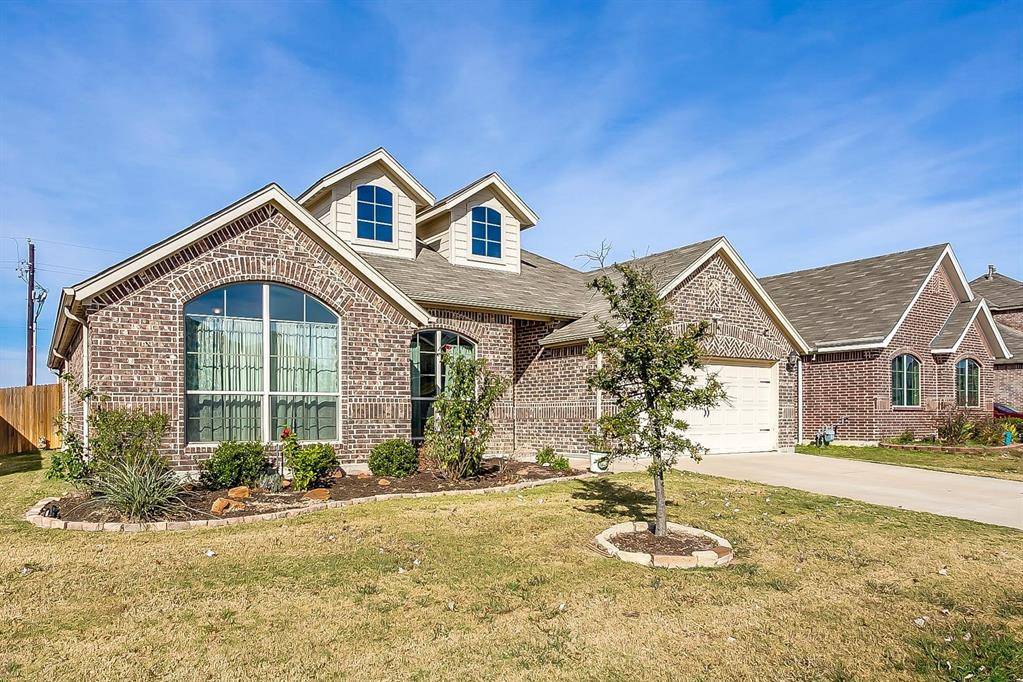 Burleson, TX 76028,621 Peach Lane