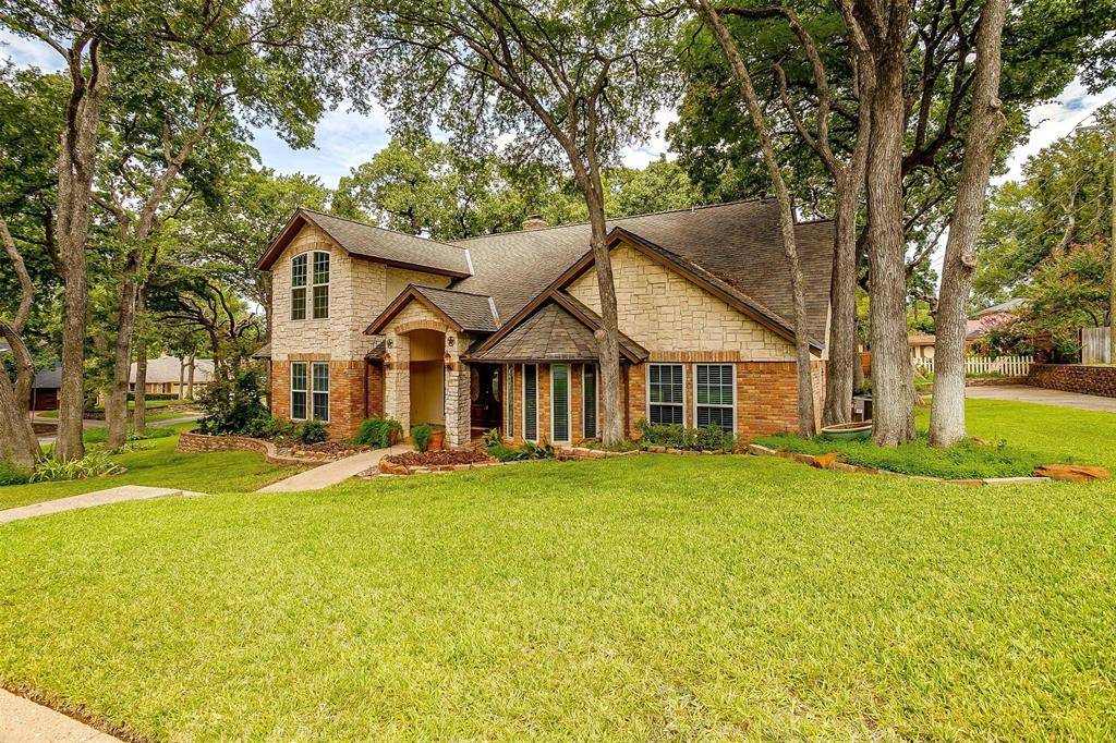 Arlington, TX 76011,2305 Crown Colony Drive