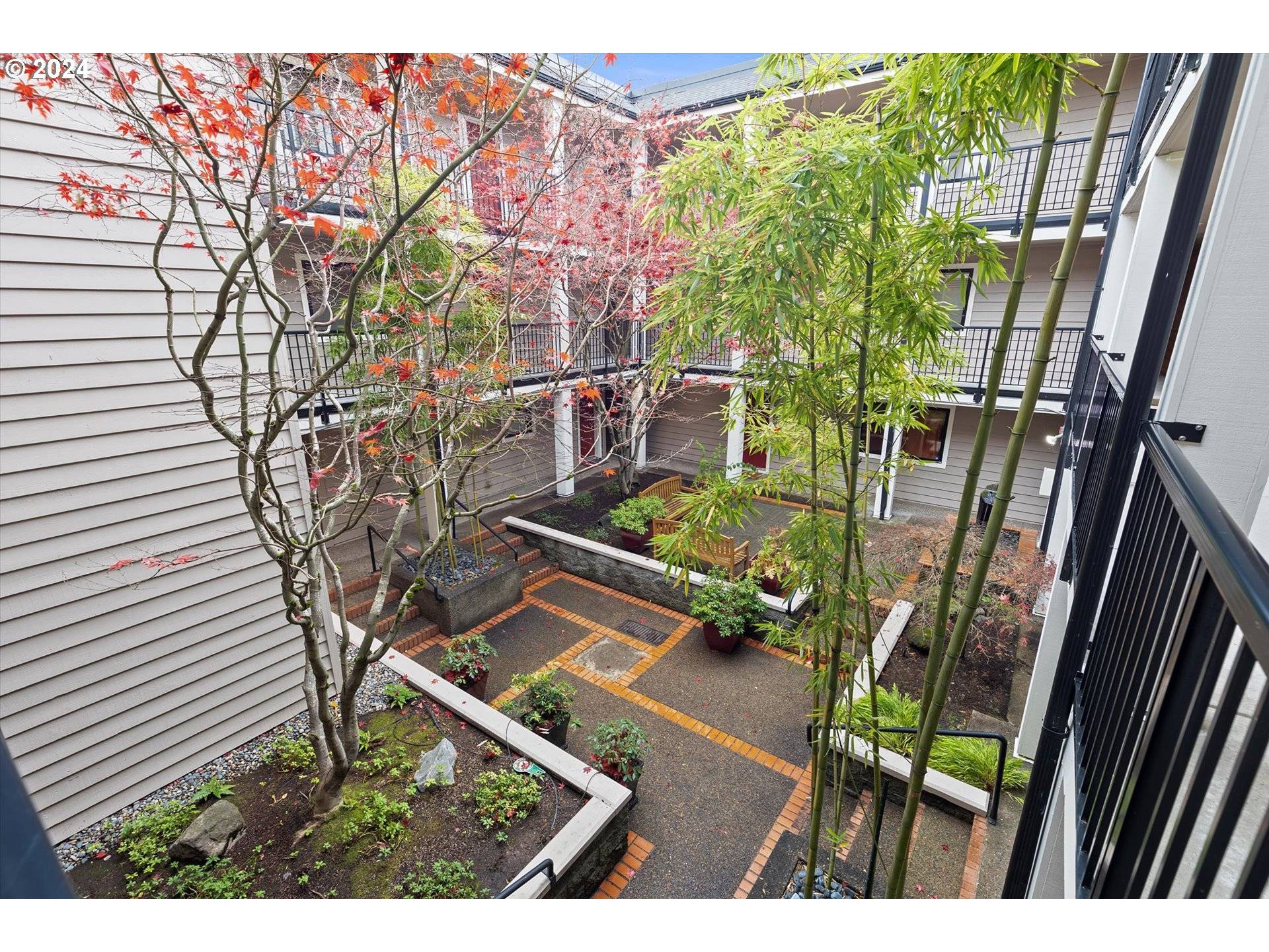 Portland, OR 97206,6600 SE DIVISION ST #209