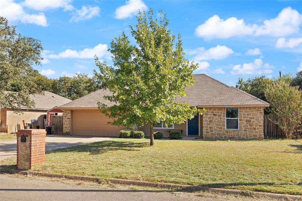 Cleburne, TX 76033,1305 Clearfield Drive