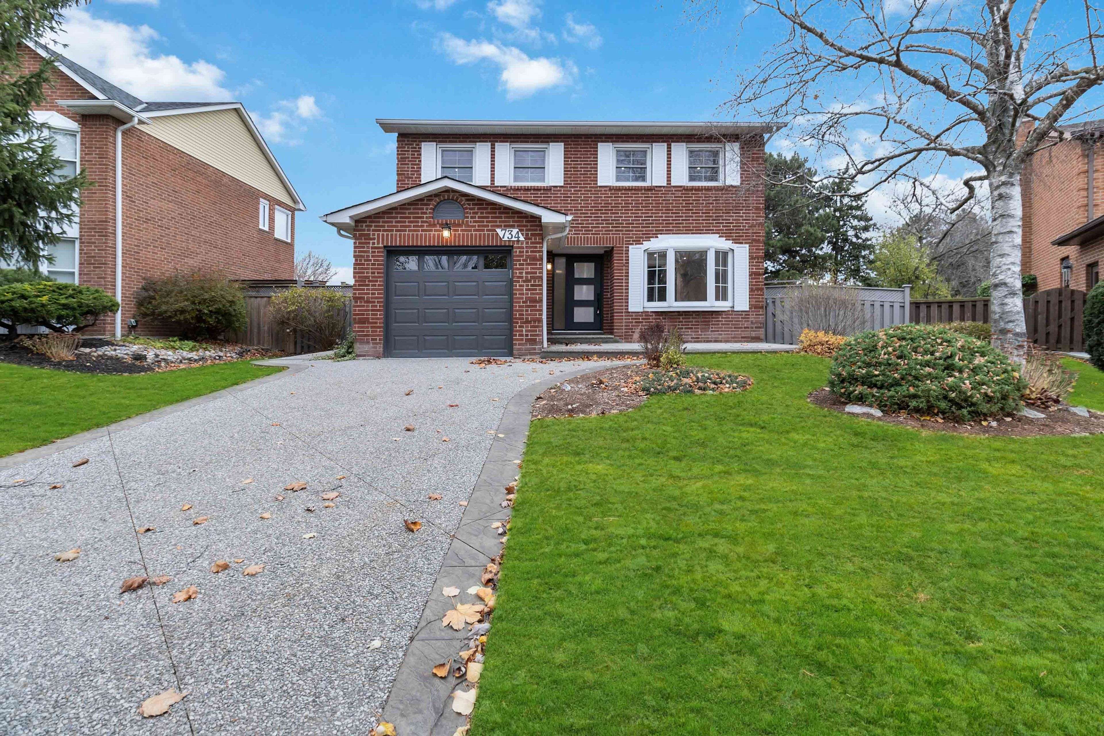 Milton, ON L9T 4W4,734 Robertson CRES