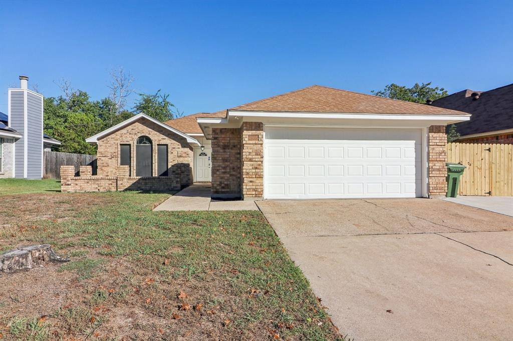 Arlington, TX 76017,6105 Fern Meadow Road