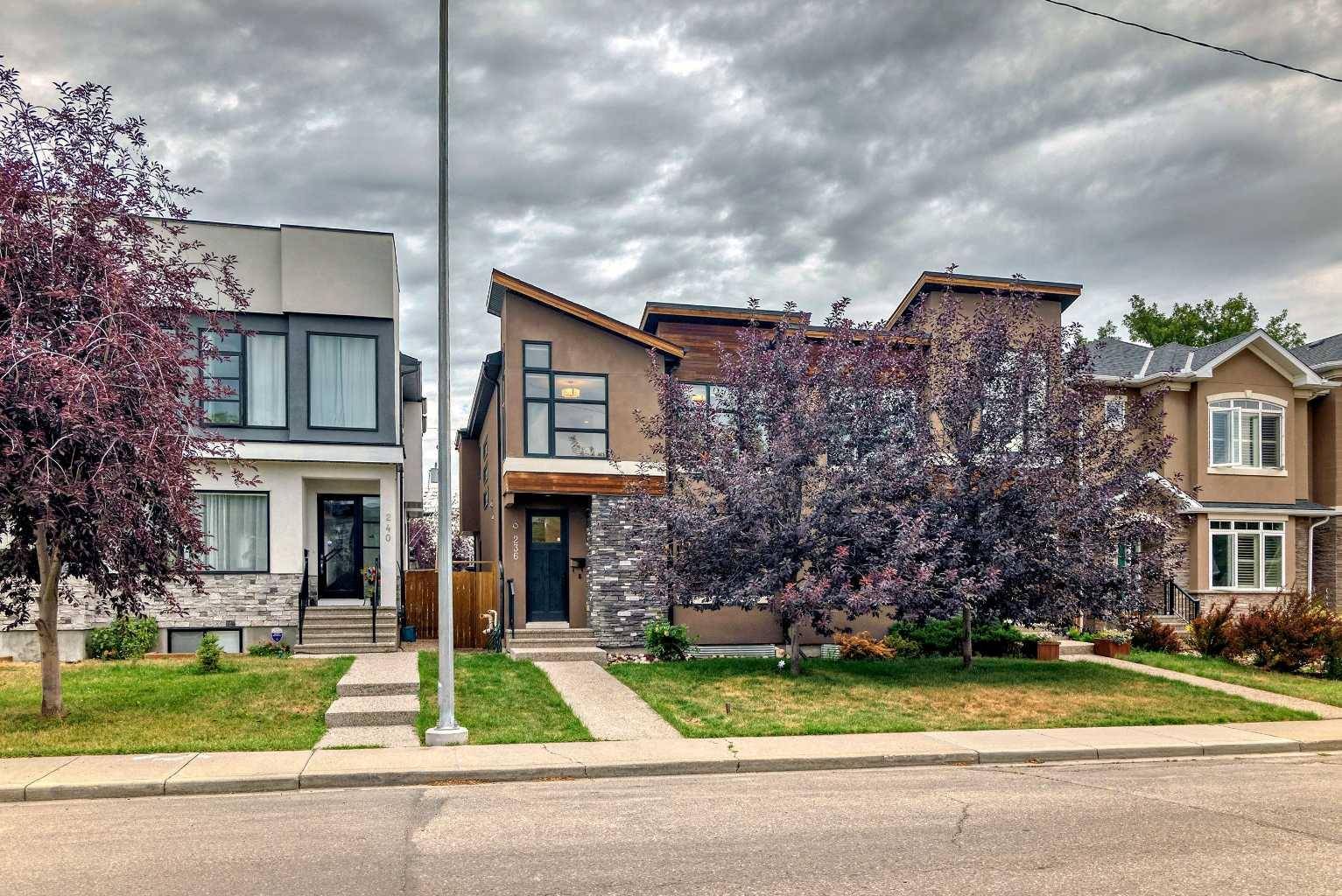 Calgary, AB T2M 2A5,236 25 AVE NW