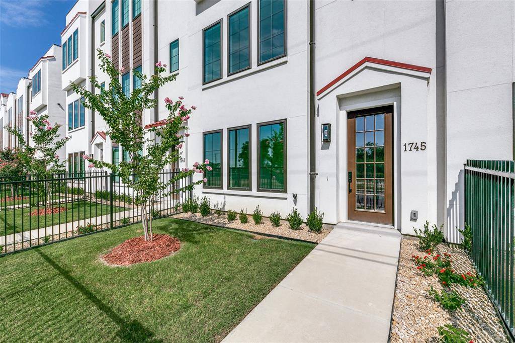 Dallas, TX 75215,1745 Lear Street