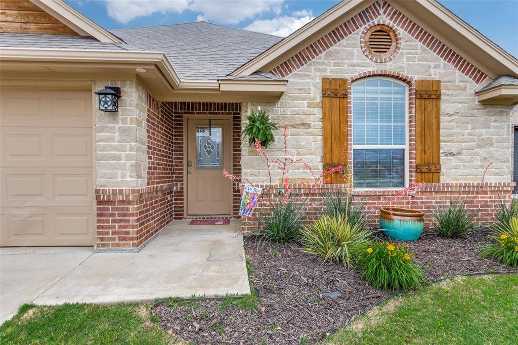 Granbury, TX 76049,233 Jacinth Lane