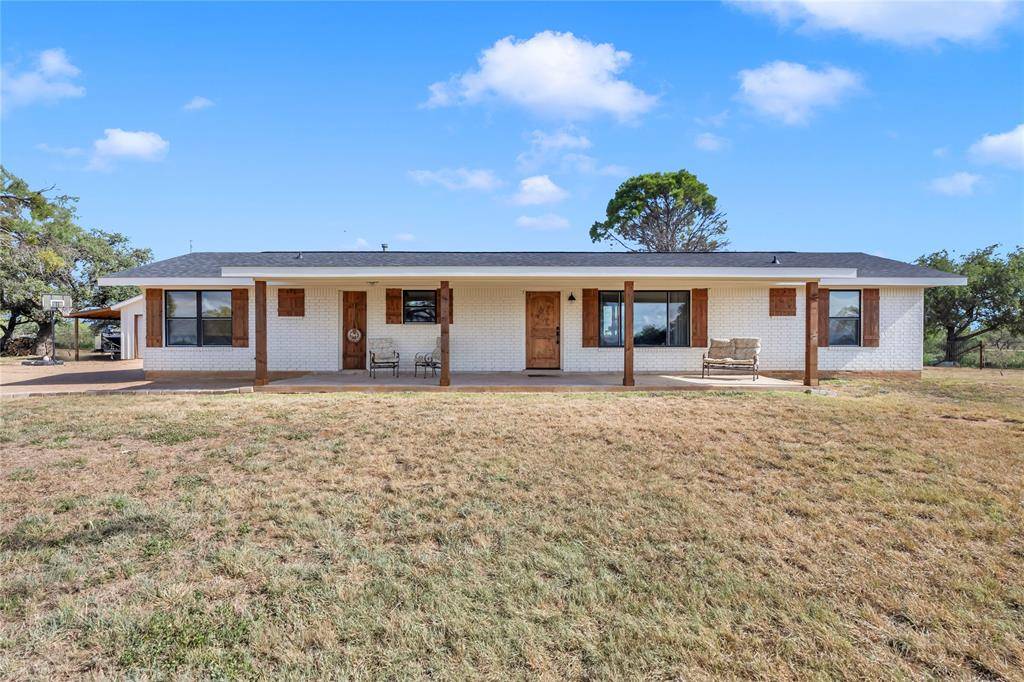 Llano, TX 78643,136 Valley View Circle