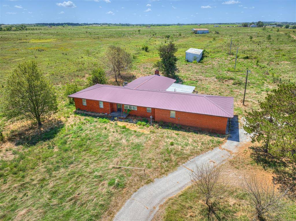 Lindsay, OK 73052,17262 E County Road 1525