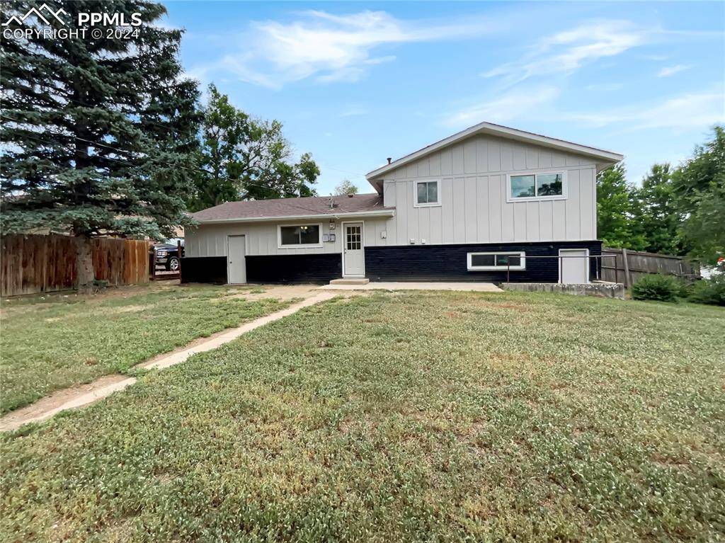 Colorado Springs, CO 80910,1318 Yosemite DR