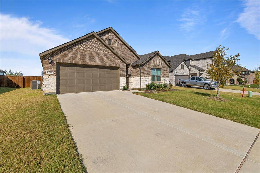 Crowley, TX 76036,1049 Longbow Lane