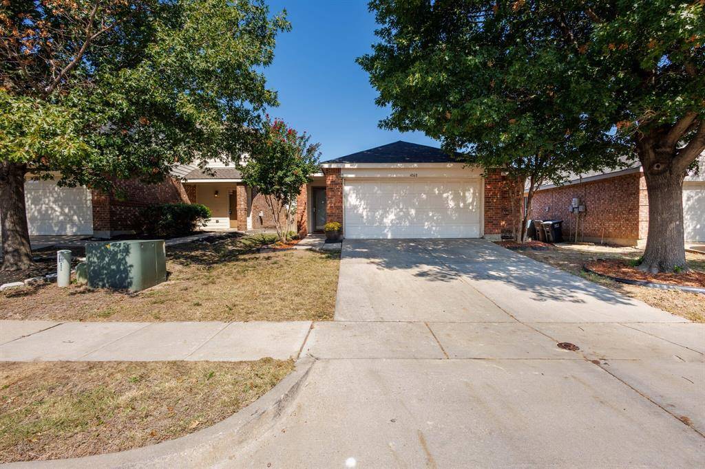 Fort Worth, TX 76179,4868 Waterford Drive