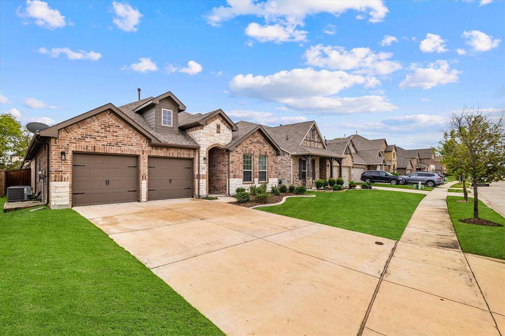 Aubrey, TX 76227,1912 Ridge Creek Lane