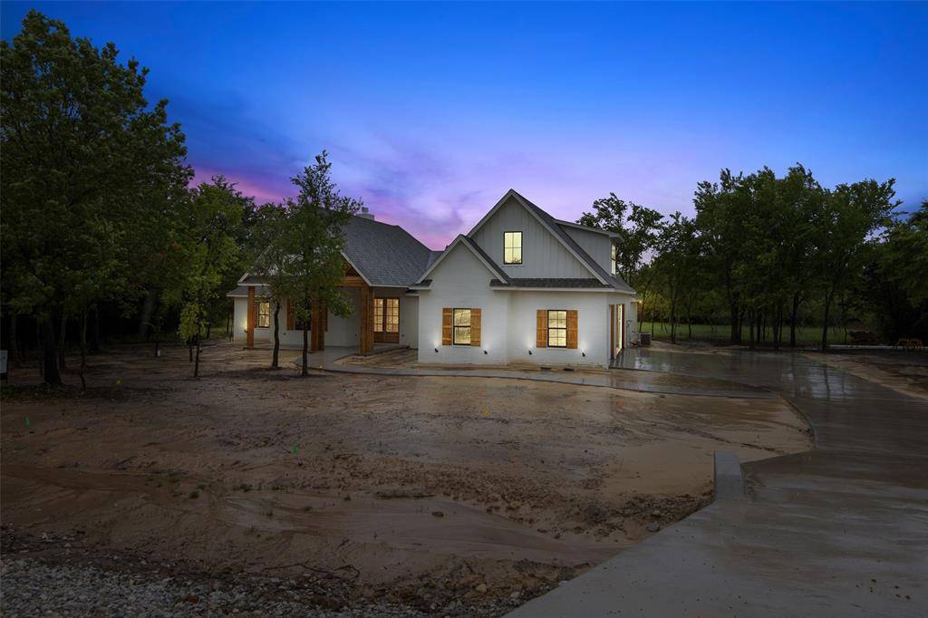 Azle, TX 76020,332 Glade Valley