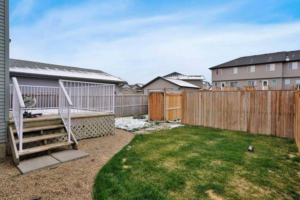 Blackfalds, AB T4M 0J6,28 Almond CRES